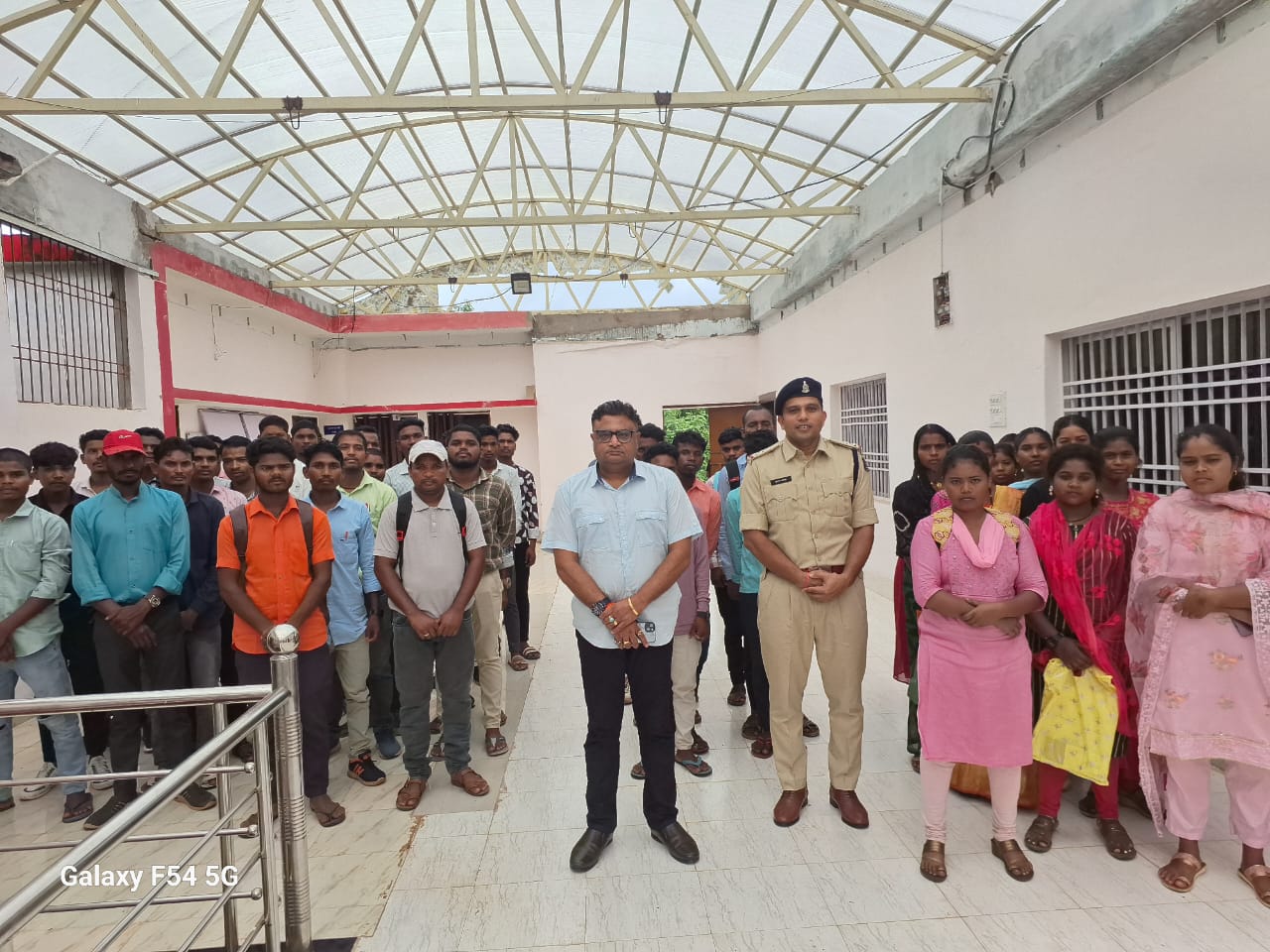 ग्राम वासियों की सुरक्षा सुनिश्चित करने के लिए कबीरधाम जिले में ग्राम कोटवारों की विशेष बैठक आयोजित*